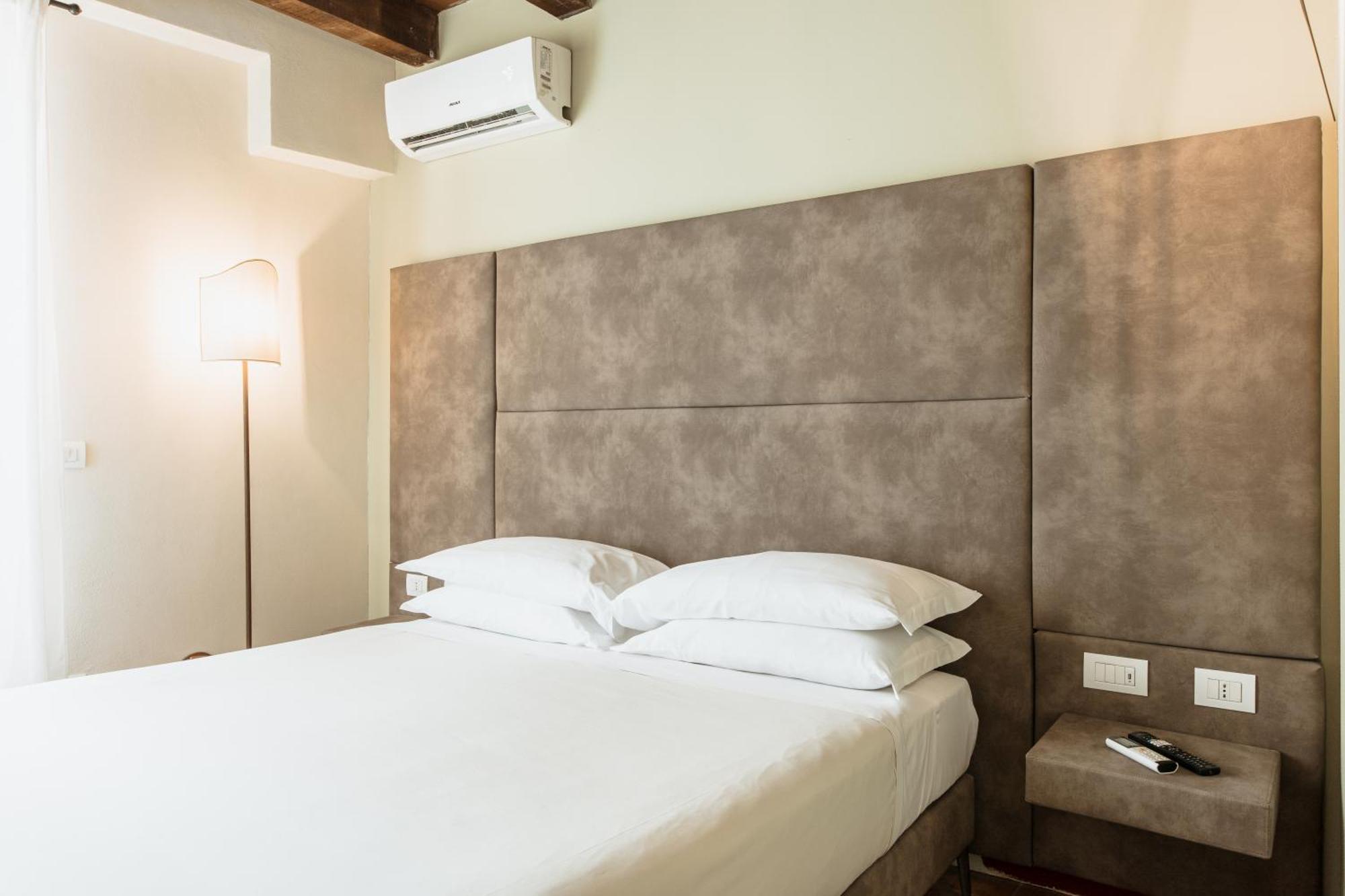 Osteria Luxury Apartments 佩斯基耶拉德加达 外观 照片