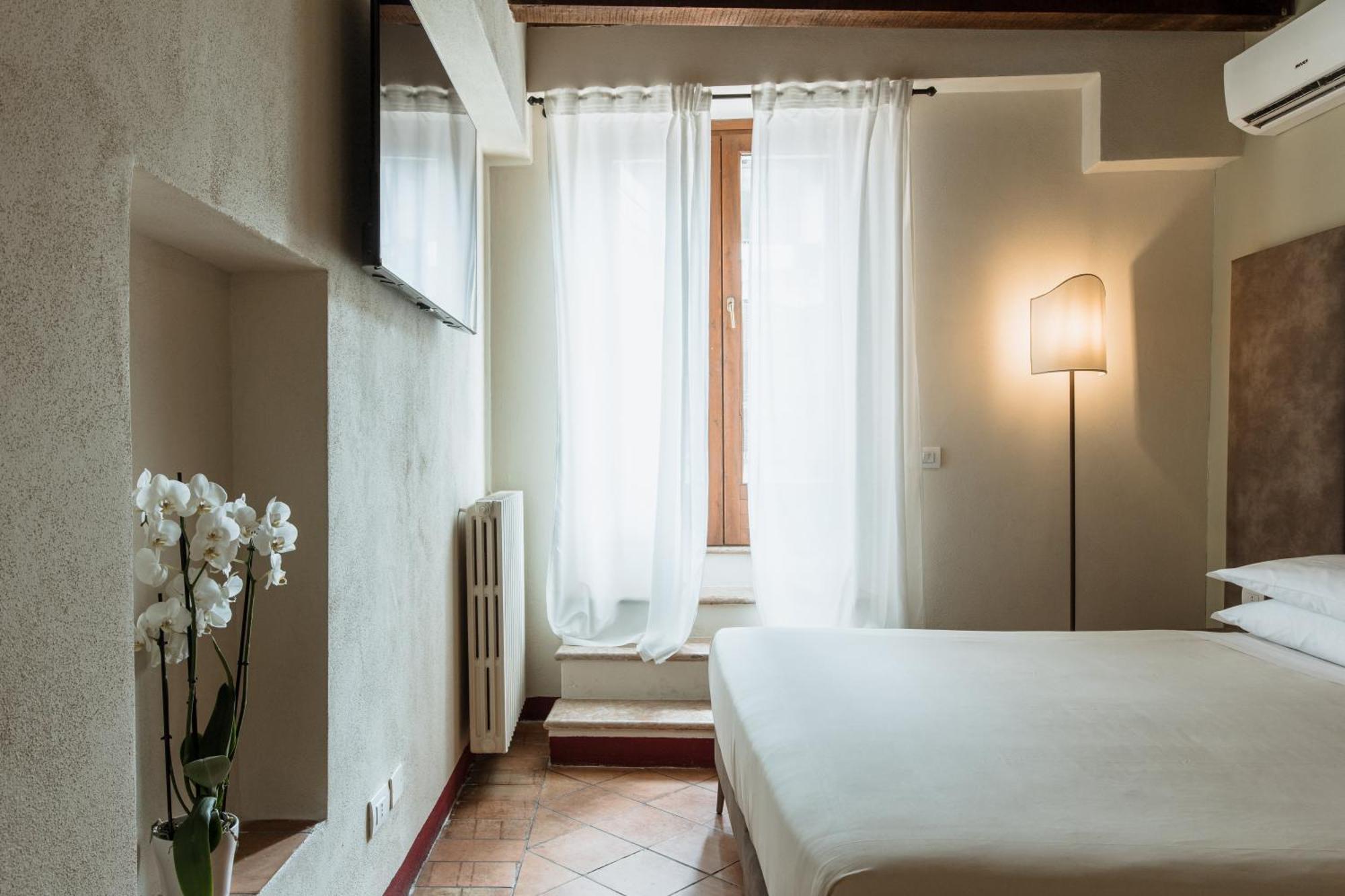 Osteria Luxury Apartments 佩斯基耶拉德加达 外观 照片