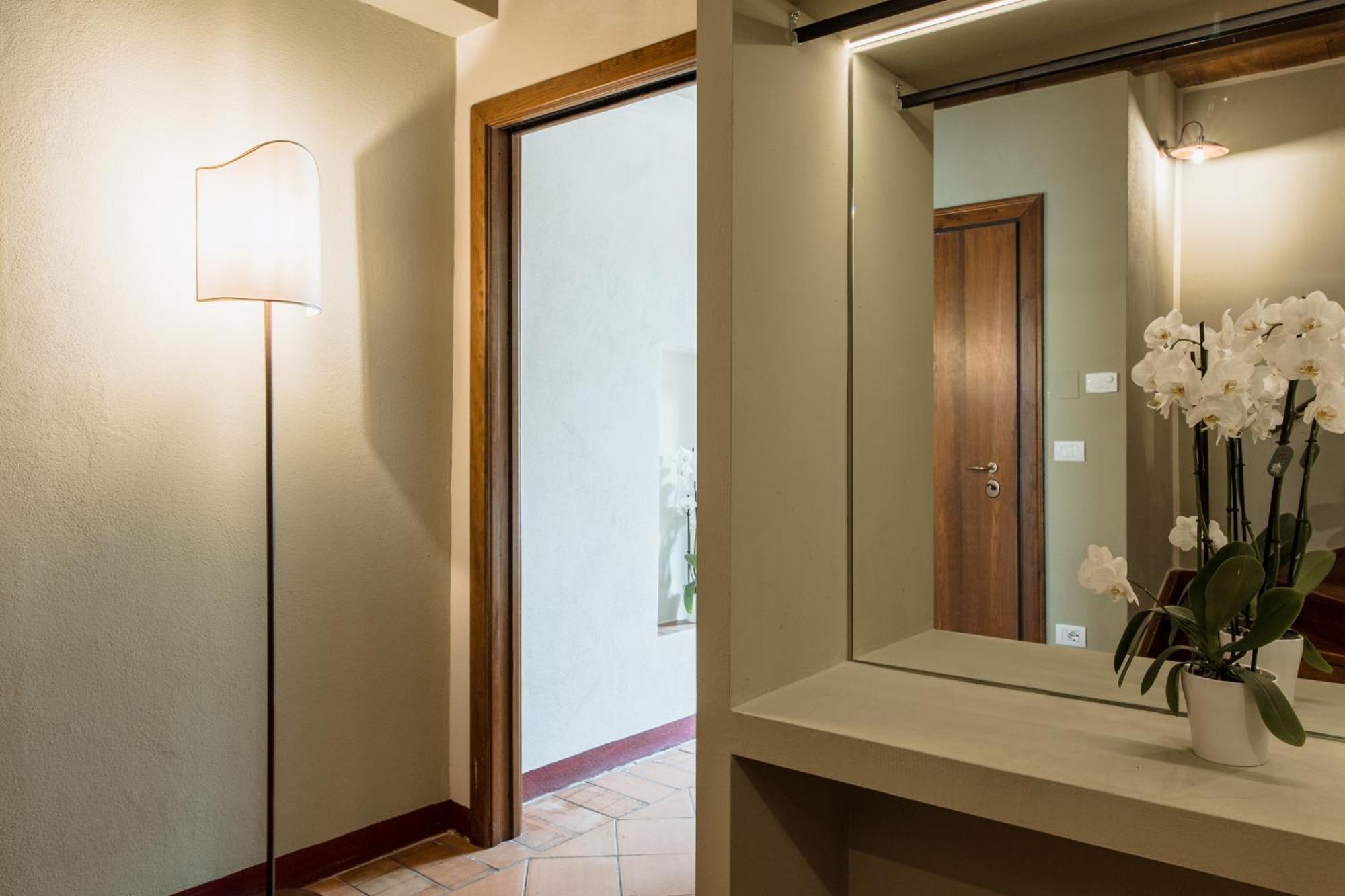 Osteria Luxury Apartments 佩斯基耶拉德加达 外观 照片