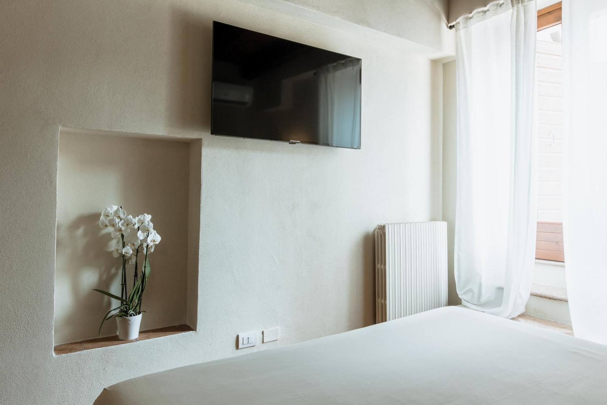 Osteria Luxury Apartments 佩斯基耶拉德加达 外观 照片